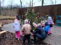 Vánoční nadílka v lesním divadle